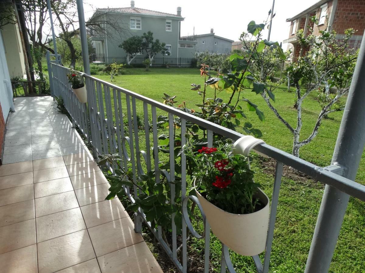 Apartman Zorana Бар Экстерьер фото